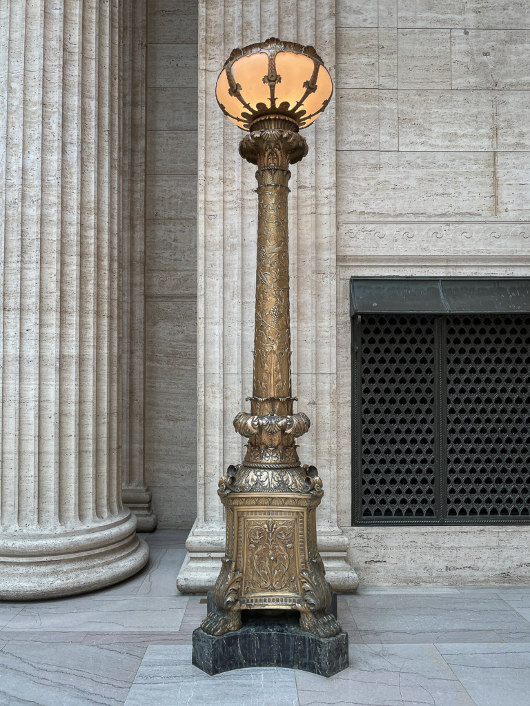 Old lamp in Chicago Union Station