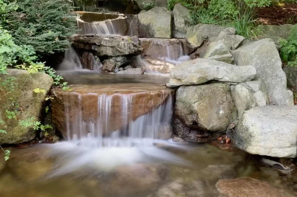Pano of Waterfall at Cedarbrook Lodge Shot with Live Photo Mode