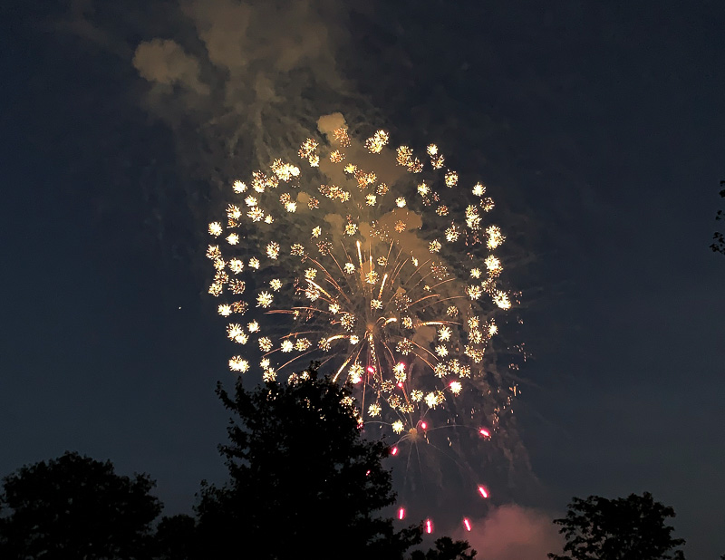 Fireworks Magic with Your iPhone - Caroline Maryan Photography